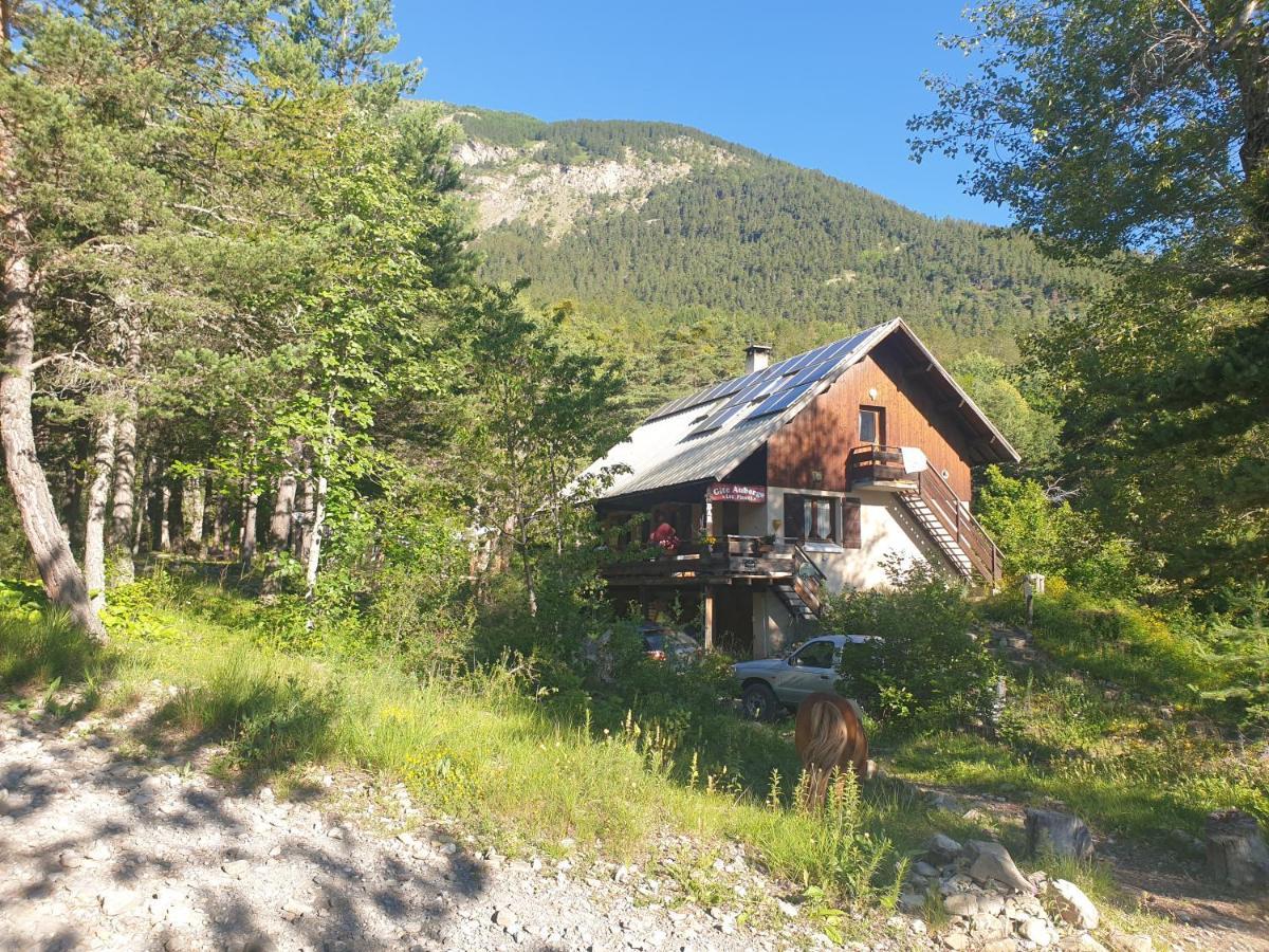 Les Pinees Chateauroux-les-Alpes Exterior foto