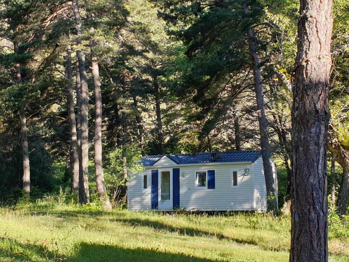 Les Pinees Chateauroux-les-Alpes Exterior foto